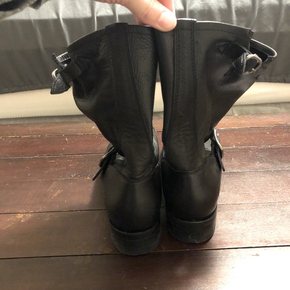 Women’s 9.5 Veronica Leather Frye Boots - Picture 5 of 6
